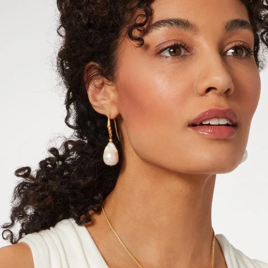The Met Store Jewelry Sets*Cypriot Twist Pearl Necklace and Drop Earrings Set